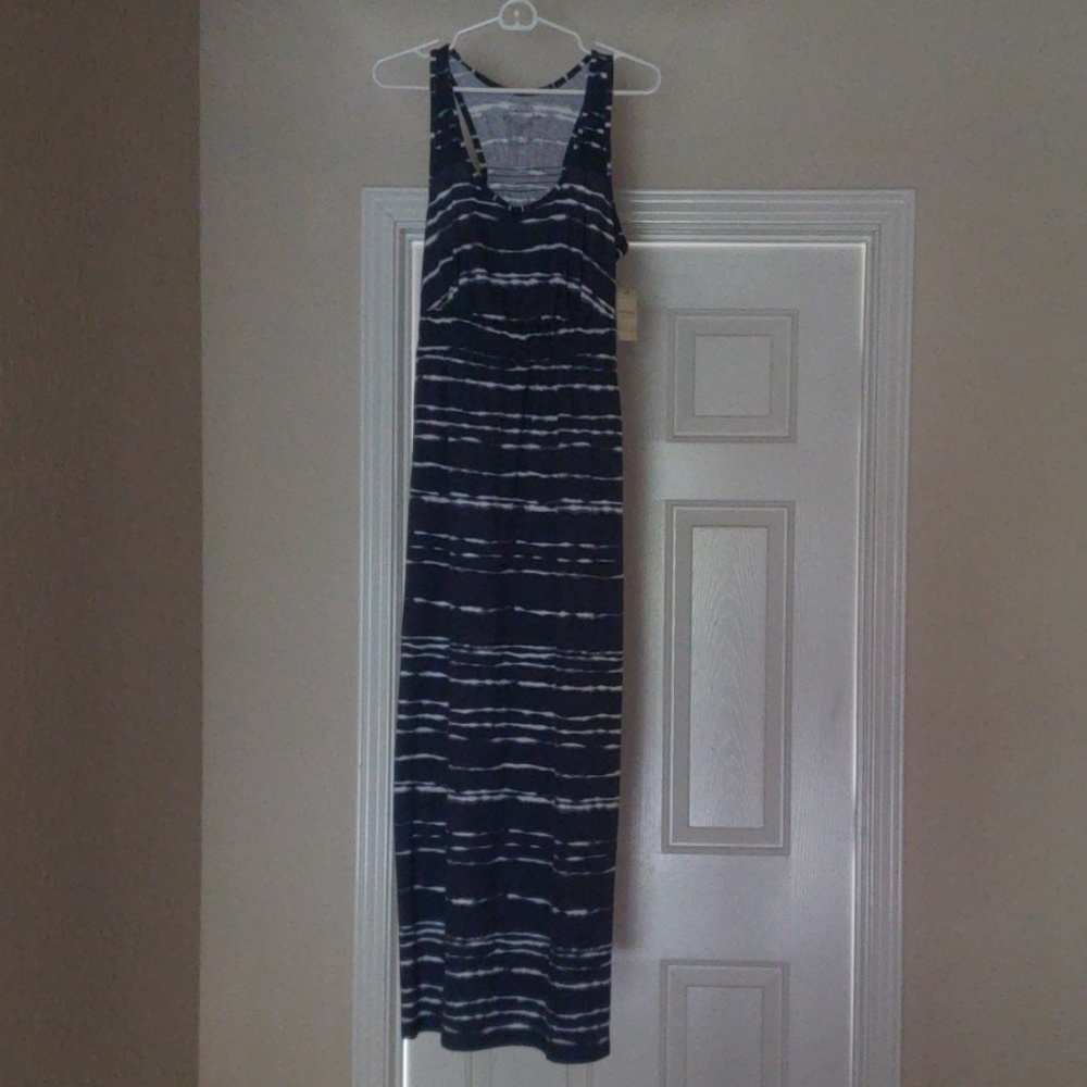 Sonoma long dress Size S. NWT